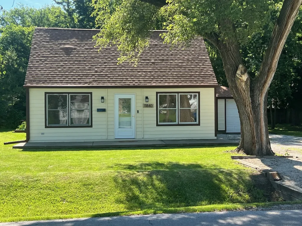 11840 South Hamlin Avenue Alsip IL 60803