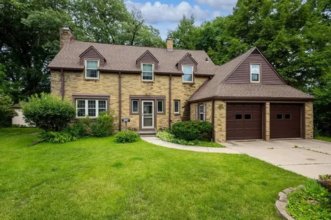 2310 16TH Avenue Moline IL 61265