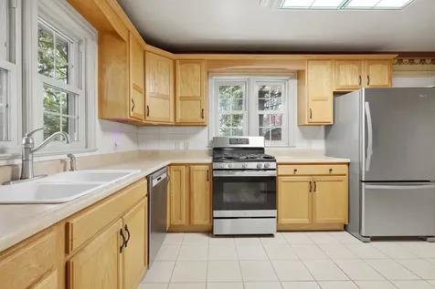 2310 16TH Avenue Moline IL 61265
