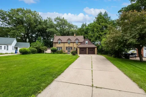 2310 16TH Avenue Moline IL 61265