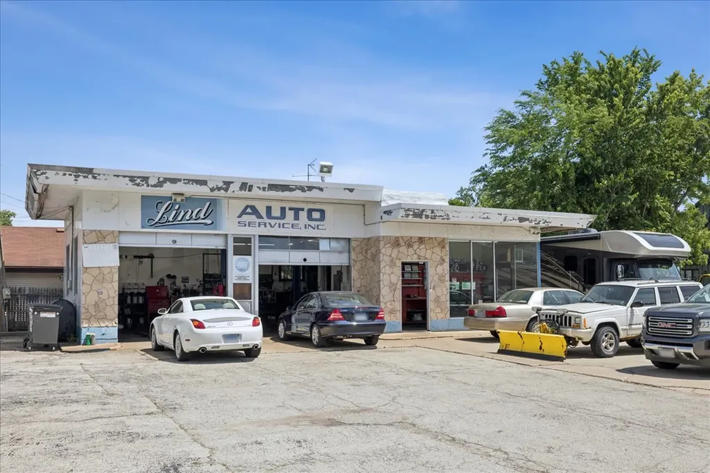 1030 West Touhy Avenue Park Ridge IL 60068