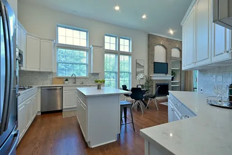 715 Masters Lane Riverwoods IL 60015