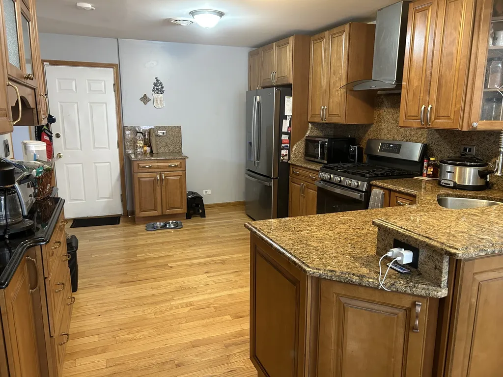 1009 East Wilson Avenue Lombard IL 60148