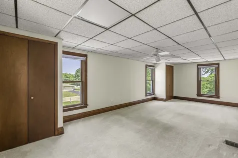 10202 Perry Road Dekalb IL 60115