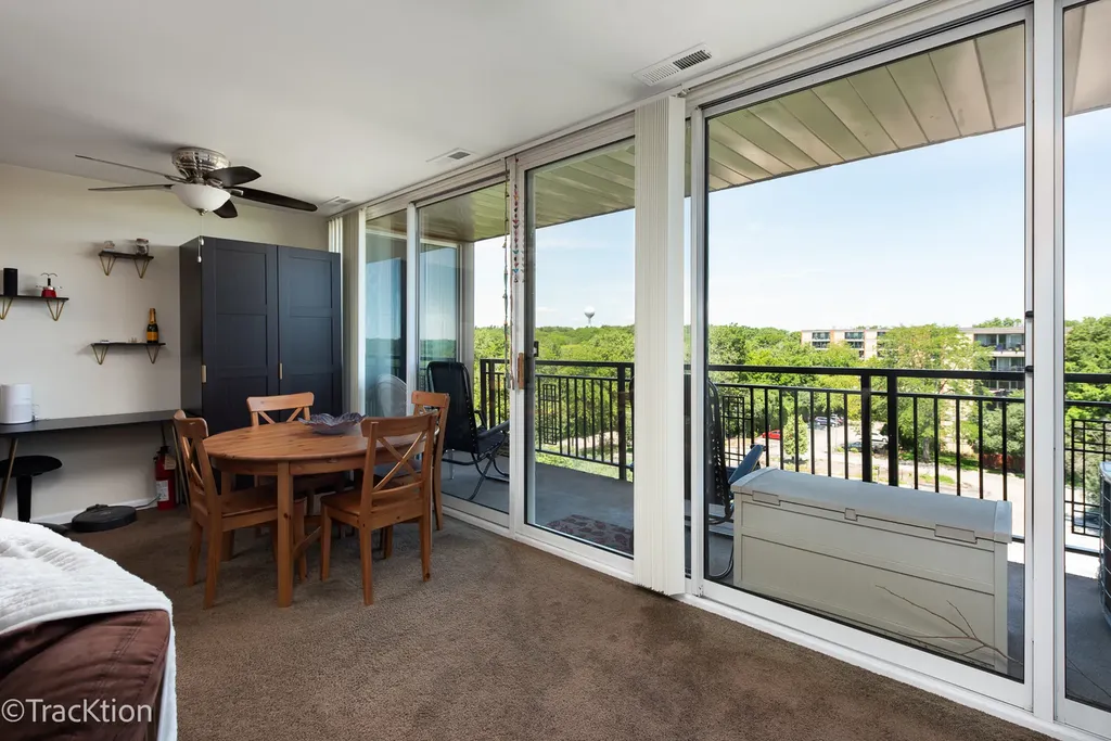 6010 Oakwood Drive Lisle IL 60532