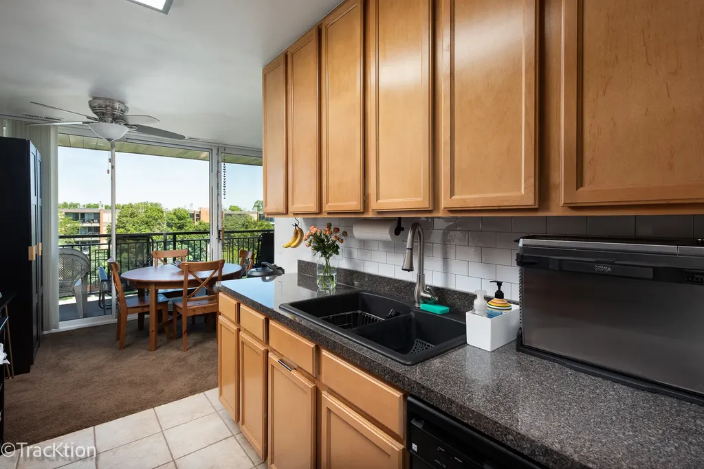 6010 Oakwood Drive Lisle IL 60532