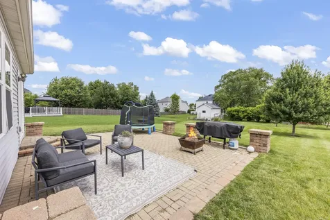 803 Canyon Trail Yorkville IL 60560
