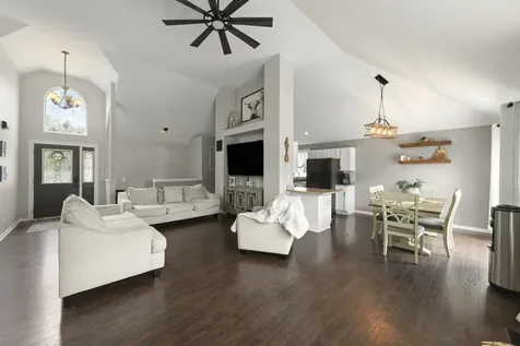 803 Canyon Trail Yorkville IL 60560