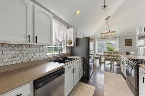 803 Canyon Trail Yorkville IL 60560