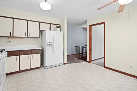 3029 West Vermont Avenue Waukegan IL 60087