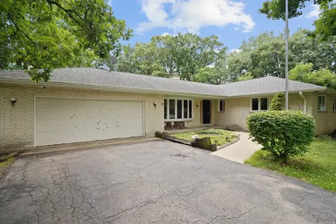 3029 West Vermont Avenue Waukegan IL 60087