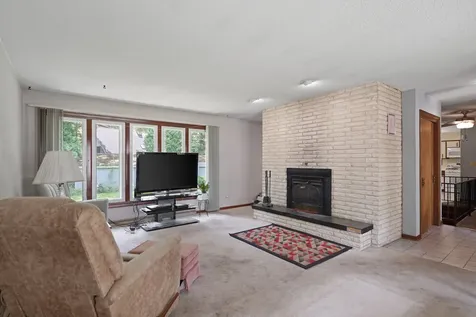 3029 West Vermont Avenue Waukegan IL 60087