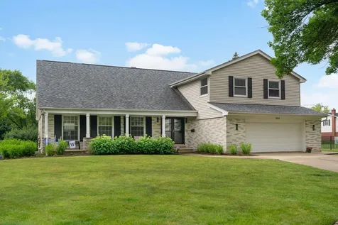 504 Lois Court Mount Prospect IL 60056
