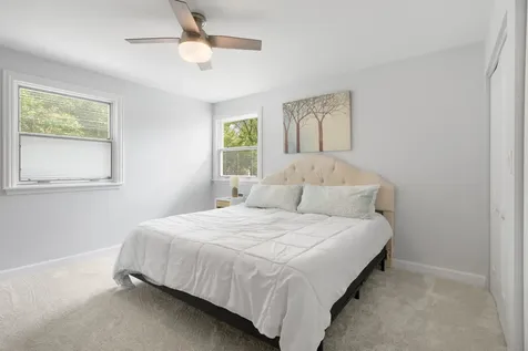 504 Lois Court Mount Prospect IL 60056