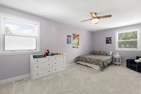 504 Lois Court Mount Prospect IL 60056