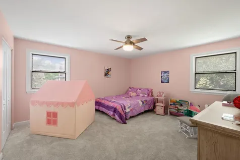 504 Lois Court Mount Prospect IL 60056