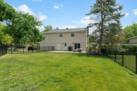 504 Lois Court Mount Prospect IL 60056