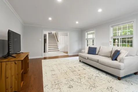 504 Lois Court Mount Prospect IL 60056