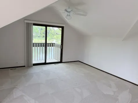 12 Kent Court Willowbrook IL 60527