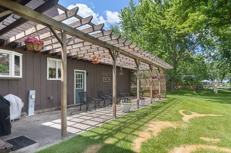 5573 South Beebe Drive Rochelle IL 61068