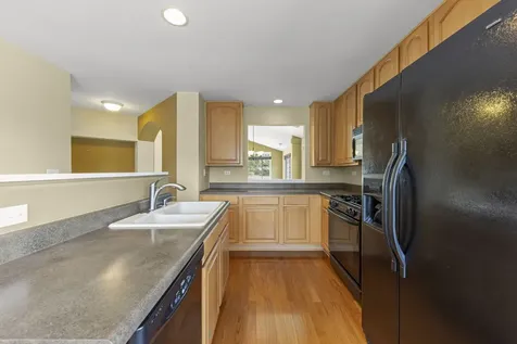 31704 Kline Circle Warrenville IL 60555