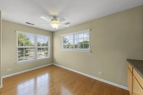 31704 Kline Circle Warrenville IL 60555