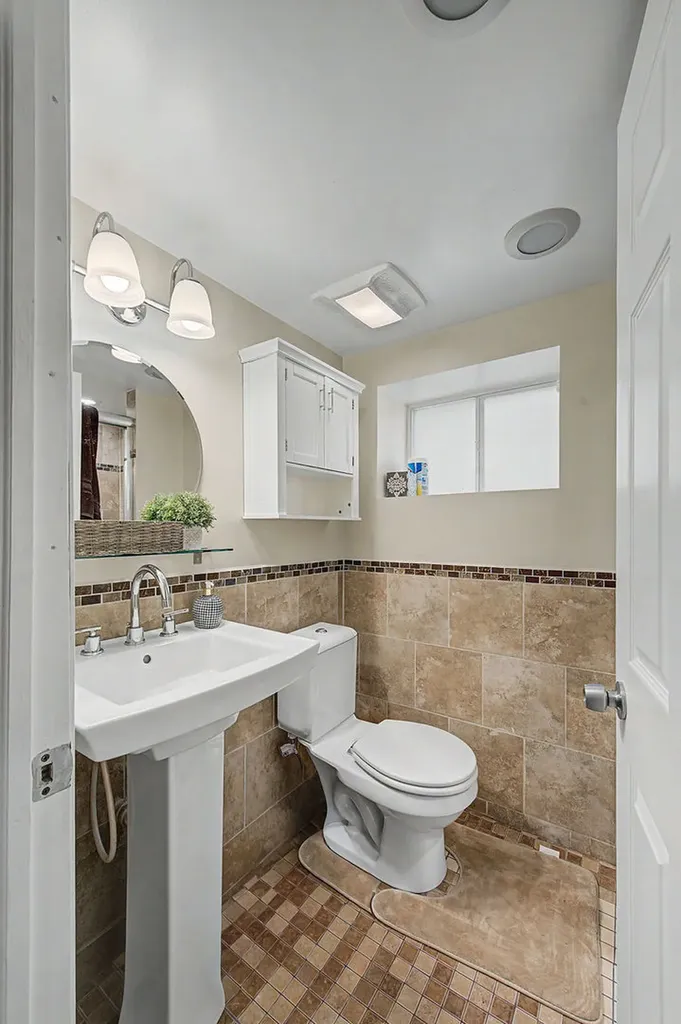 13326 South Burley Avenue Chicago IL 60633