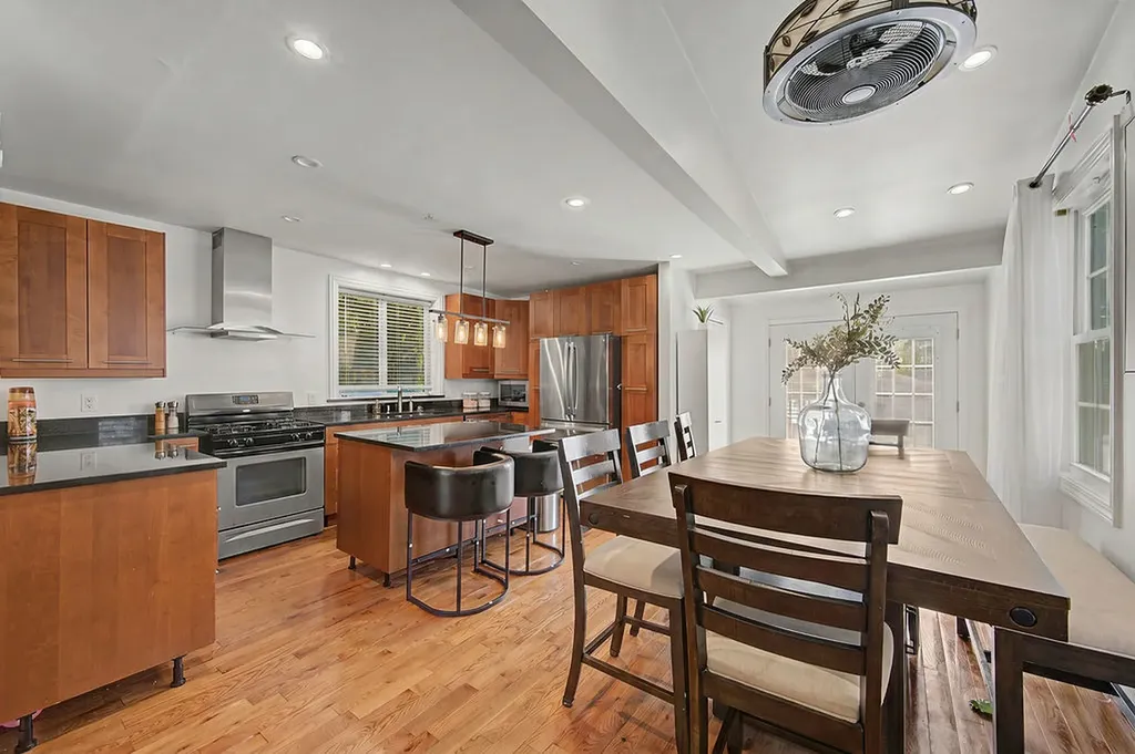 13326 South Burley Avenue Chicago IL 60633