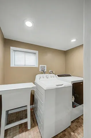 13326 South Burley Avenue Chicago IL 60633