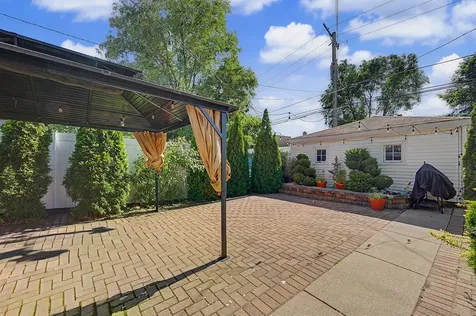 13326 South Burley Avenue Chicago IL 60633