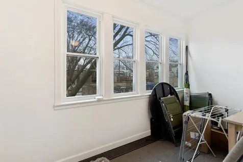 3706 North Leavitt Street Chicago IL 60618