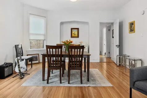 3706 North Leavitt Street Chicago IL 60618