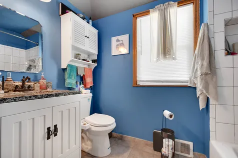 3833 Oak Park Avenue Berwyn IL 60402