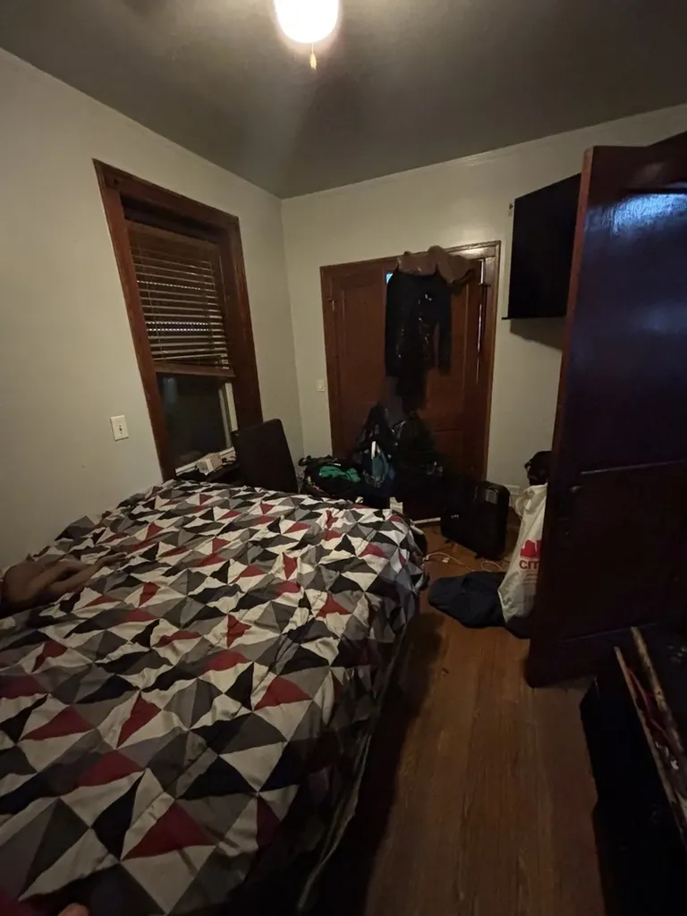 6753 South Artesian Avenue Chicago IL 60629
