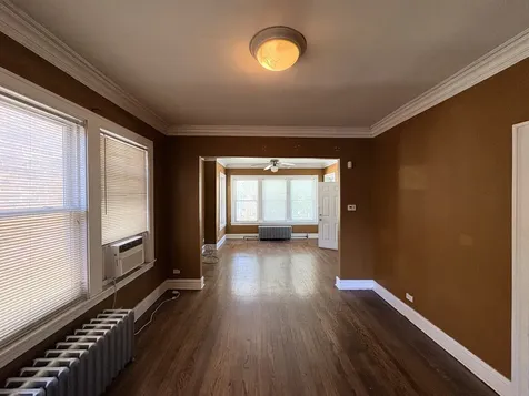 6753 South Artesian Avenue Chicago IL 60629
