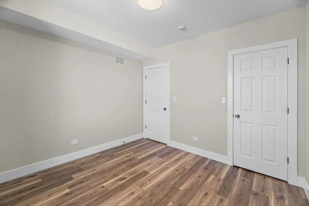 4434 West Monroe Street Chicago IL 60624