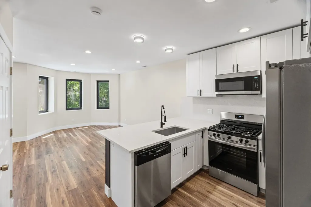 4434 West Monroe Street Chicago IL 60624