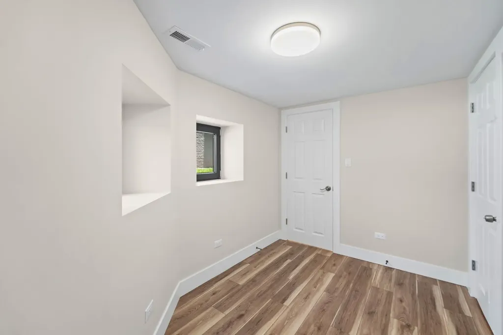 4434 West Monroe Street Chicago IL 60624