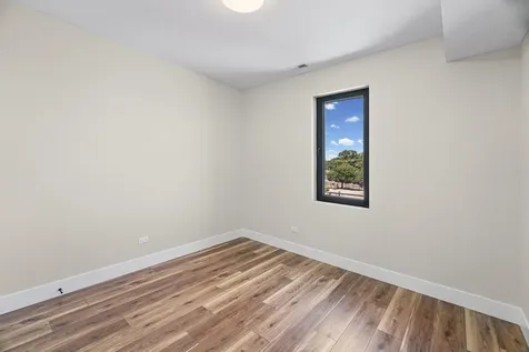 4434 West Monroe Street Chicago IL 60624