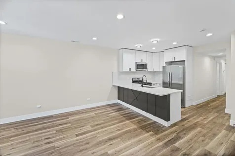 4434 West Monroe Street Chicago IL 60624