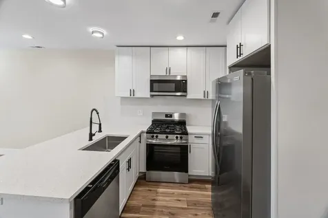 4434 West Monroe Street Chicago IL 60624