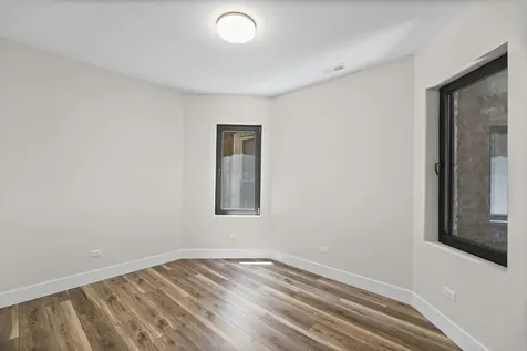 4434 West Monroe Street Chicago IL 60624