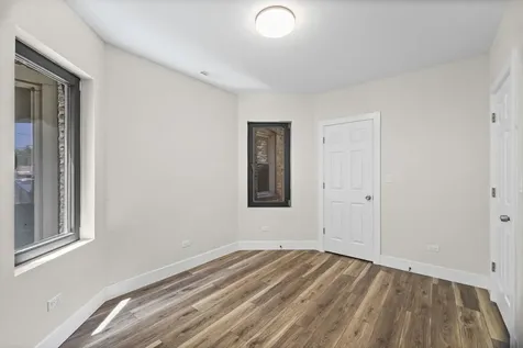 4434 West Monroe Street Chicago IL 60624