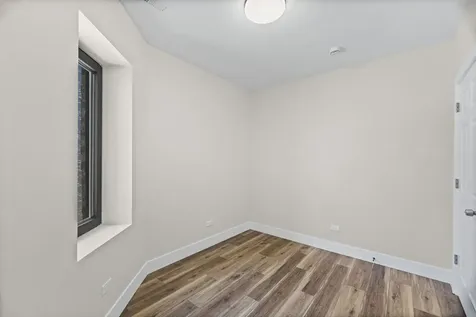 4434 West Monroe Street Chicago IL 60624