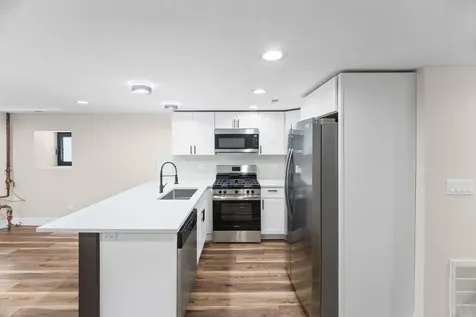 4434 West Monroe Street Chicago IL 60624