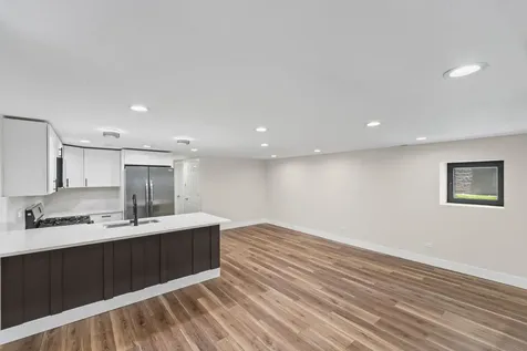 4434 West Monroe Street Chicago IL 60624