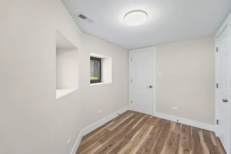 4434 West Monroe Street Chicago IL 60624