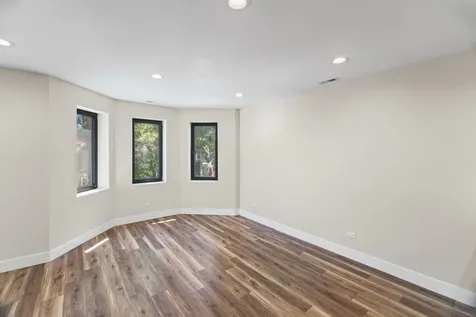 4434 West Monroe Street Chicago IL 60624