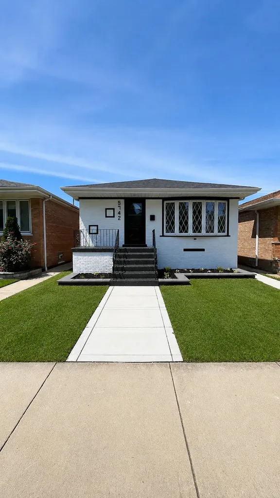 5742 West 63rd Place Chicago IL 60638