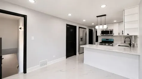 5742 West 63rd Place Chicago IL 60638
